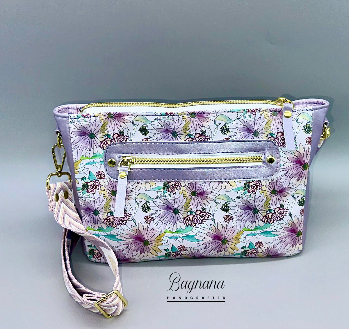 Garden Daisy Crossbody