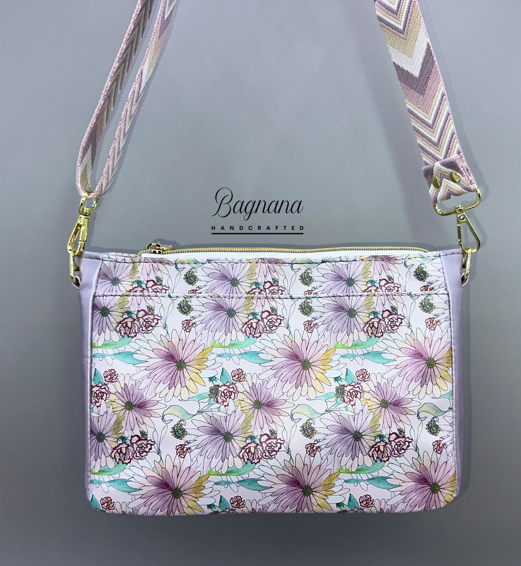 Garden Daisy Crossbody