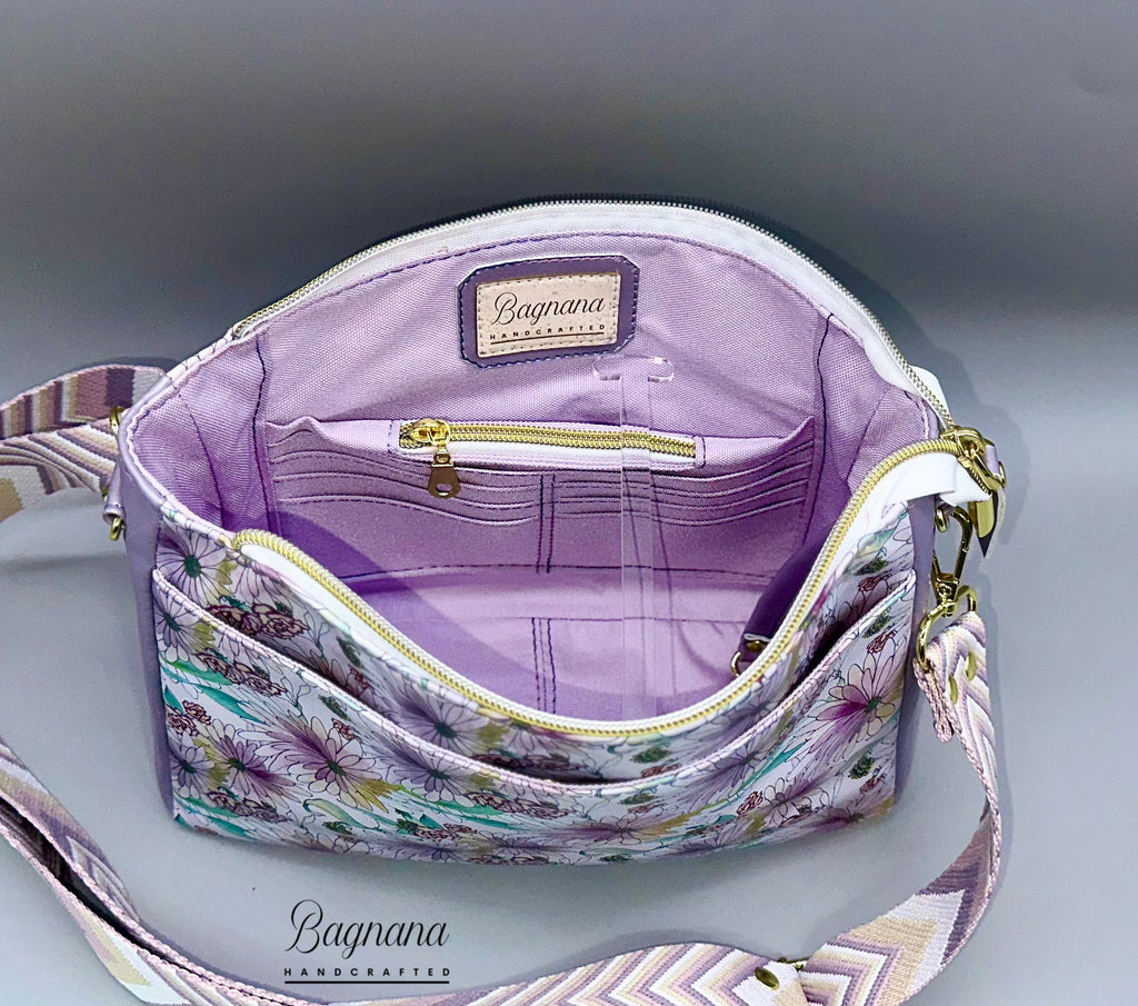 Garden Daisy Crossbody